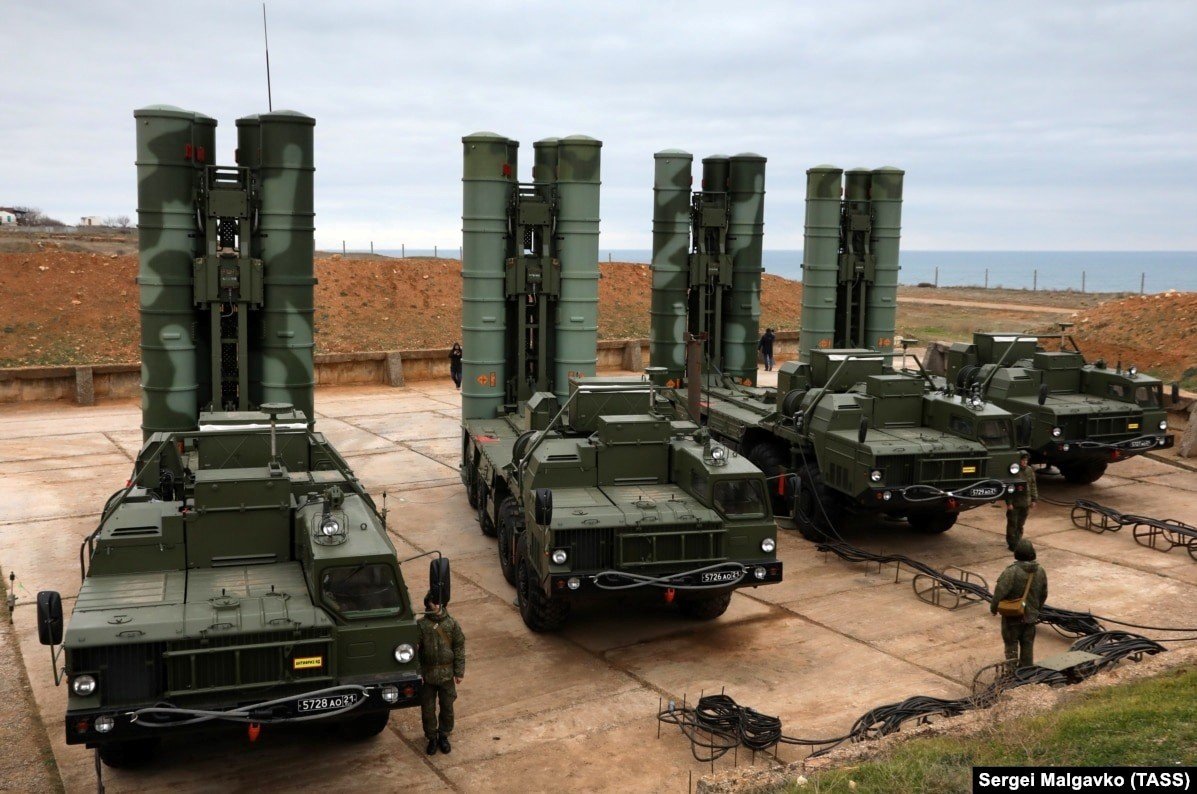 Russia S-400 air defense system launcher
