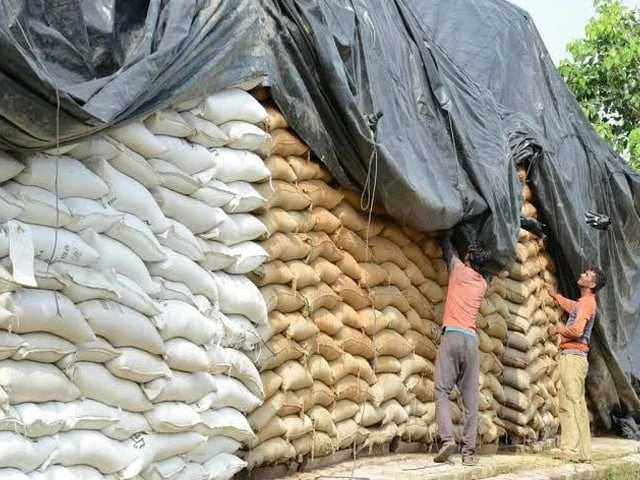 Gilgit-Baltistan AND POJK FACING WHEAT CRISIS