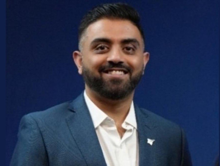 Indian Flydubai Captain Smit Machchhar honoured by Israel for his bravery